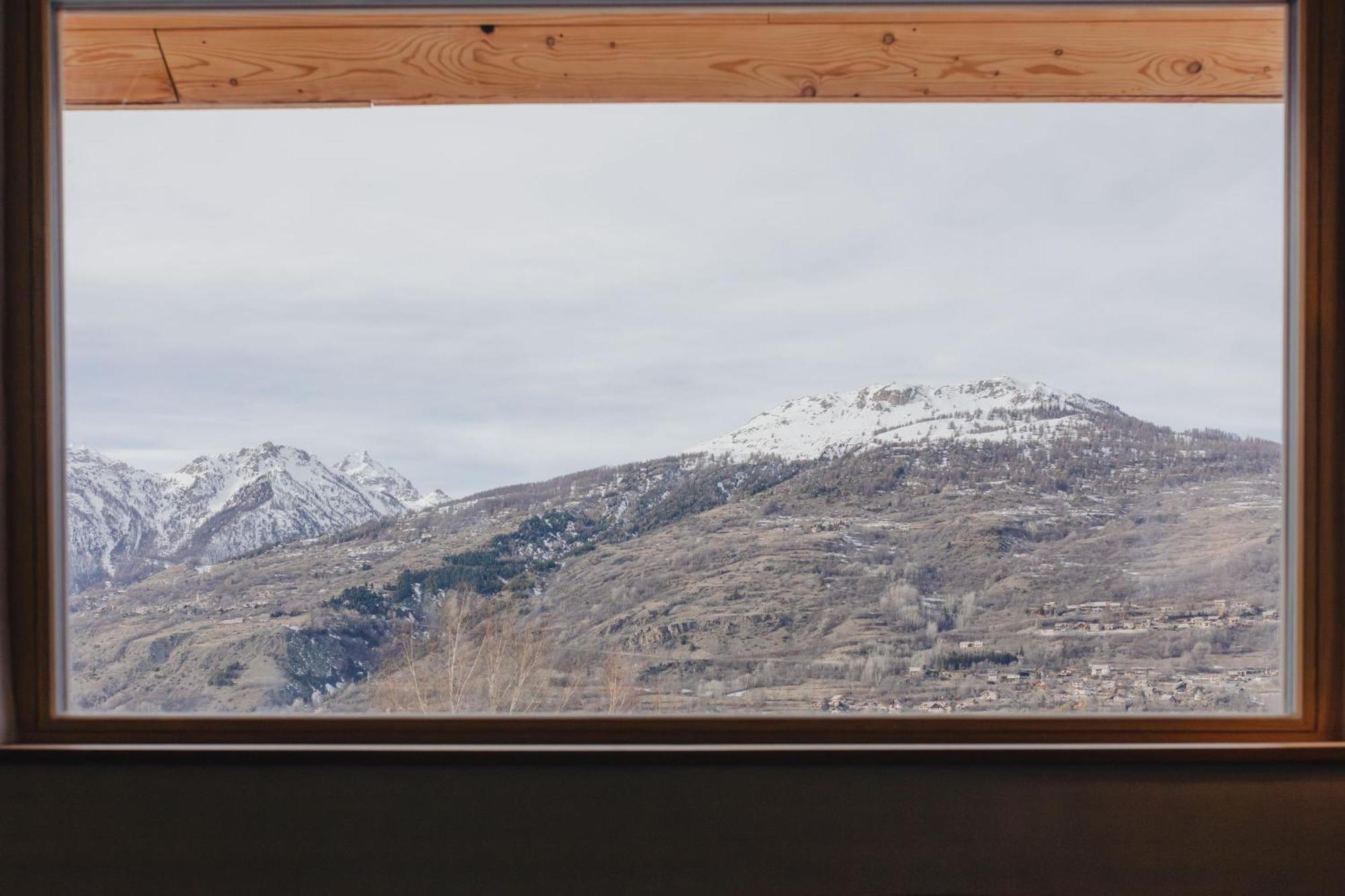 Mountain Escape Briancon Views Apartment *